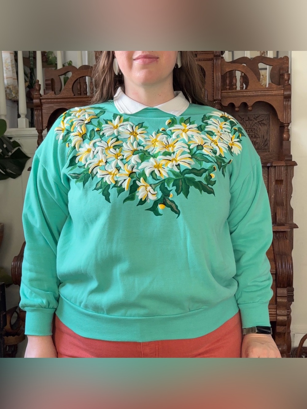 Adorable 80s retro vintage pullover sweatshirt
